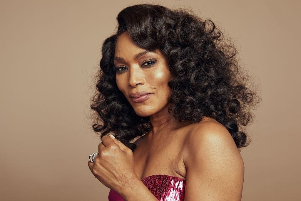 Angela Bassett: Нас намайг хязгаарлаж чадахгүй